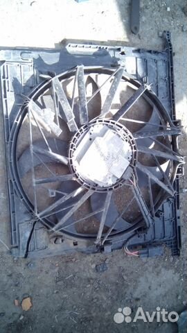 Вентилятор радиатора bmw5 F10 17427589031