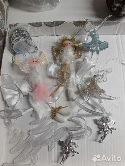 Новогодние игрушки