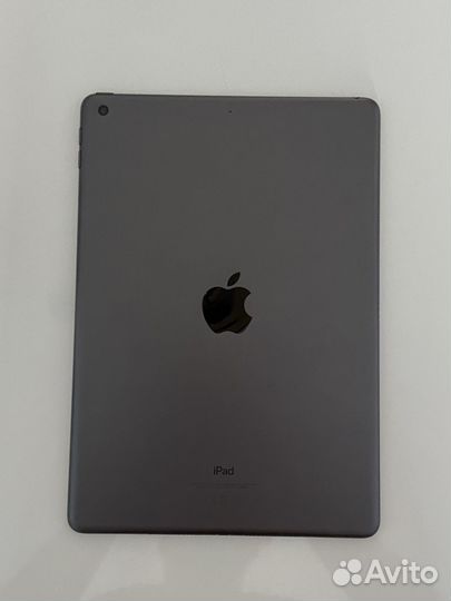 iPad 7 поколения 32gb + Apple pencil (комплект)