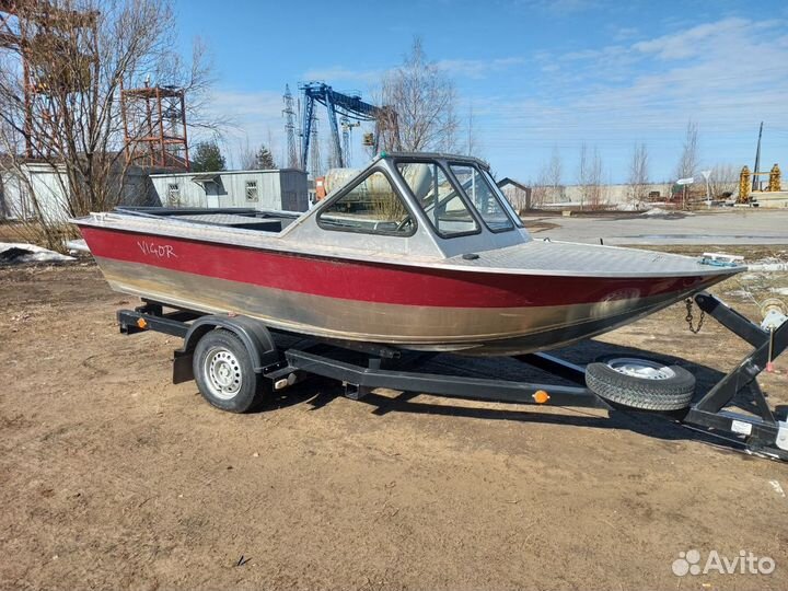 Катер водометный Vigor 540 Closed Bow