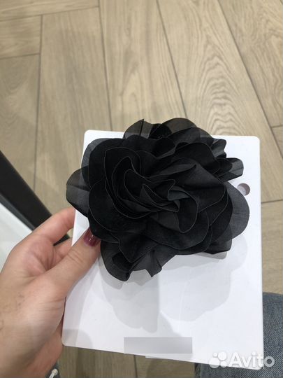 Чокер цветок