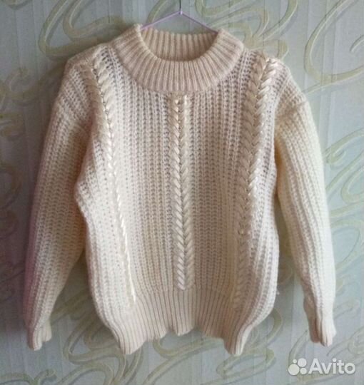 Свитер