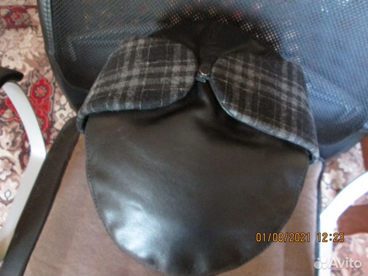 Кожаные фуражки