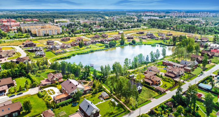 Коттедж 194,7 м² на участке 12,4 сот.