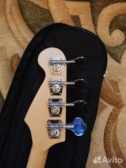 Бас гитара 4 струн (обмен)