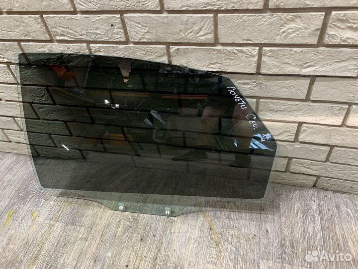 Chevrolet lacetti (седан) Стекло двери задней