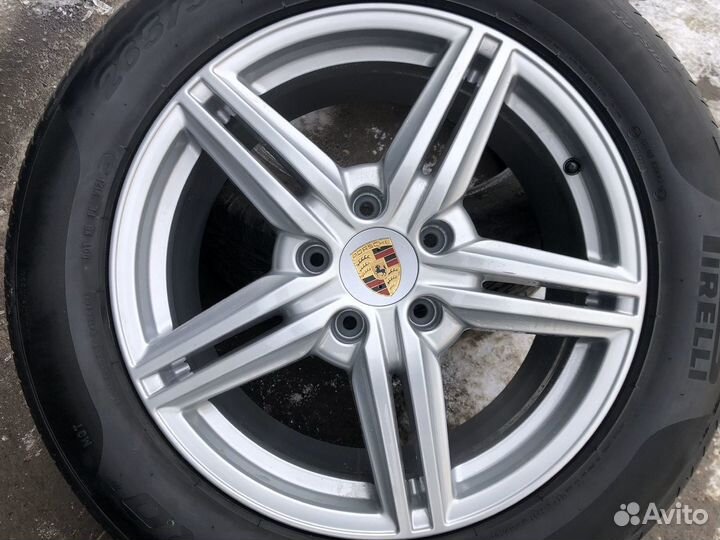 Комплект оригинальных колёс Porsche Cayenne R19