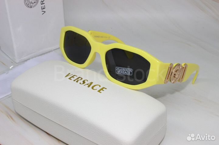 Солнцезащитные очки женские Versace