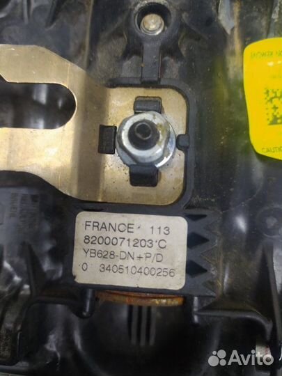 Подушка безопасности в рулевое колесо Renault