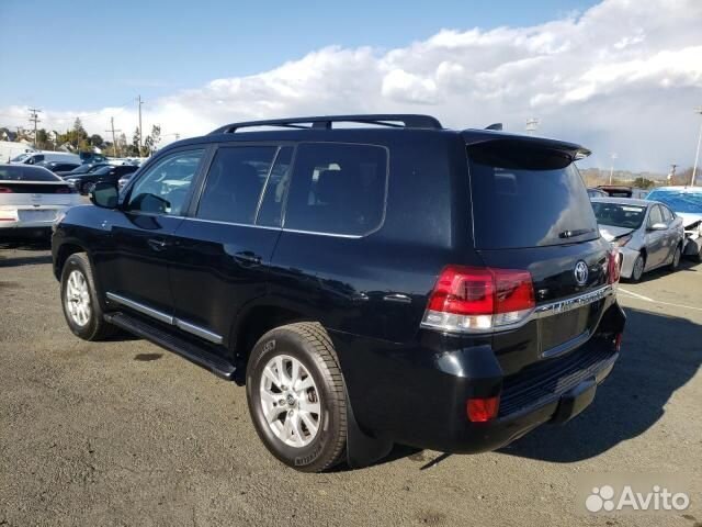 В разбор Toyota Land Cruiser 200