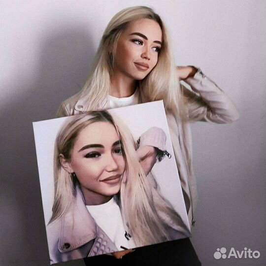 Портрет на холсте