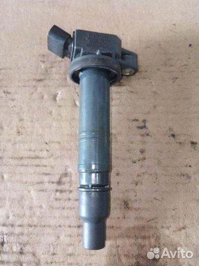 Катушка зажигания Toyota Ractis NCP125 1NZ-FE