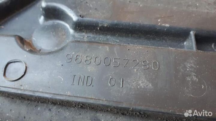 Воздуховод радиатора правый Peugeot 207 2006-2013