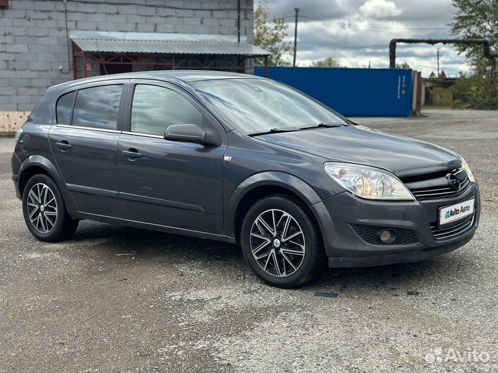 Opel Astra 1.6 МТ, 2011, 199 000 км