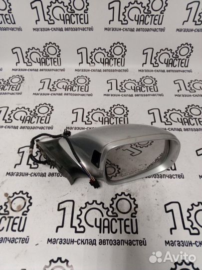 Зеркало заднего вида боковое правое Audi Q7 4LB