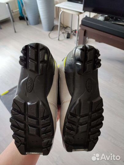 Детские лыжные ботинки fischer 33р