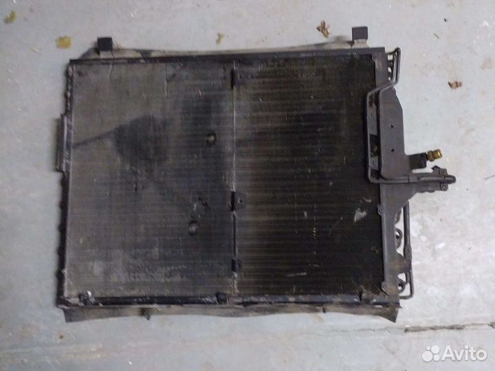 Радиатор кондиционера Mercedes-Benz w124