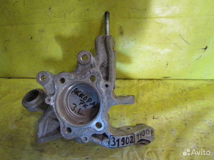 Цапфа задняя левая Honda Accord 7 03-08г 31902