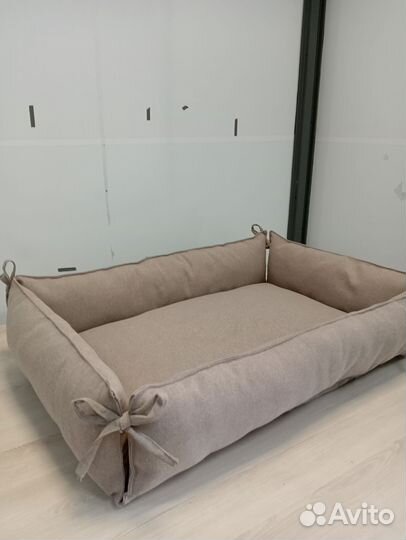 Лежанки для средних пород