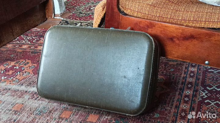 Чемоданы советские и сумка