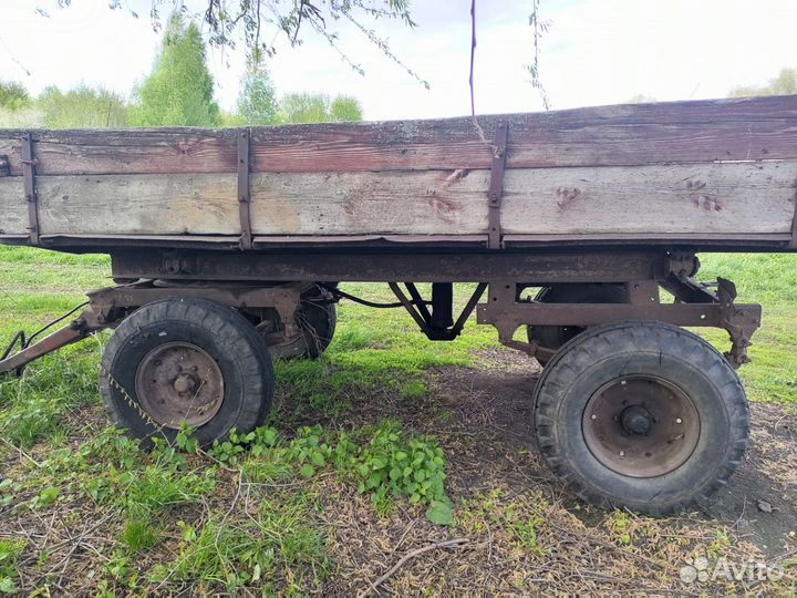 Тракторный прицеп телега