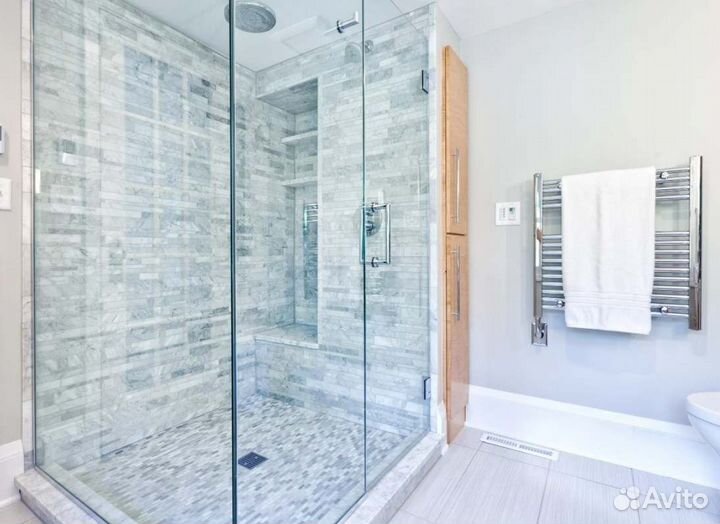 Стеклянные душевые перегородки