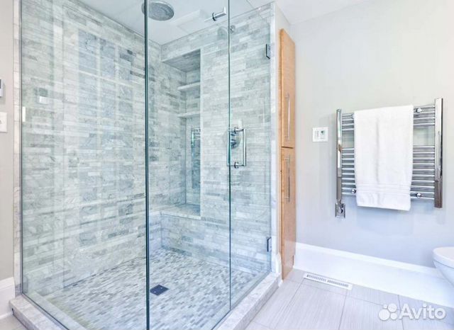 Стеклянные душевые перегородки