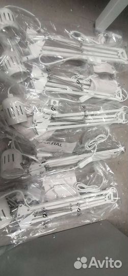 Лампа настольная новая