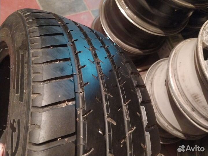 Michelin Pilot SX GT 235/50 R18
