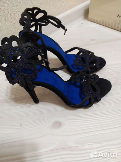 Босоножки на выпускной бал, новые 37 и 38 размер