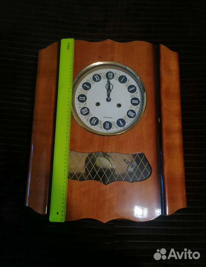 Часы настенные СССР янтарь с боем