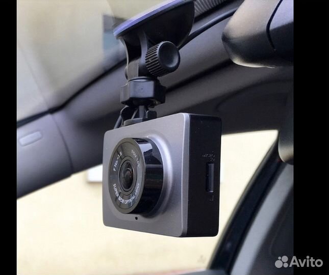 Новый видеорегистратор xiaomi YI