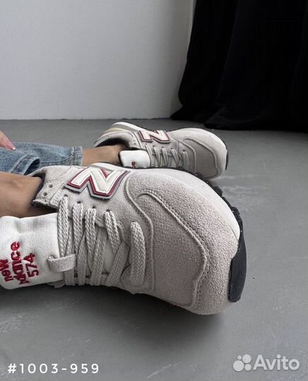 Кроссовки женские nb