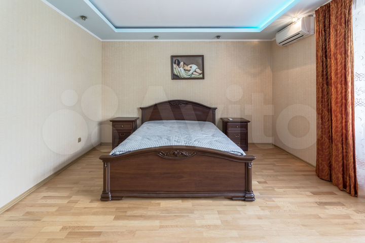 4-к. квартира, 156,4 м², 3/5 эт.