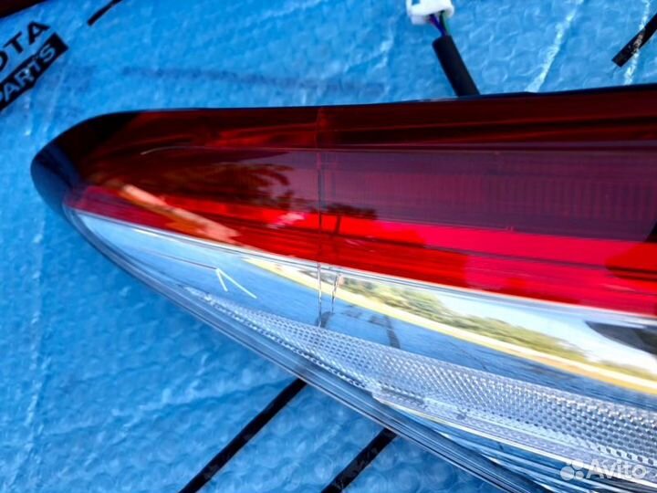 Фонарь задний левый Toyota Camry 70 2017-2023