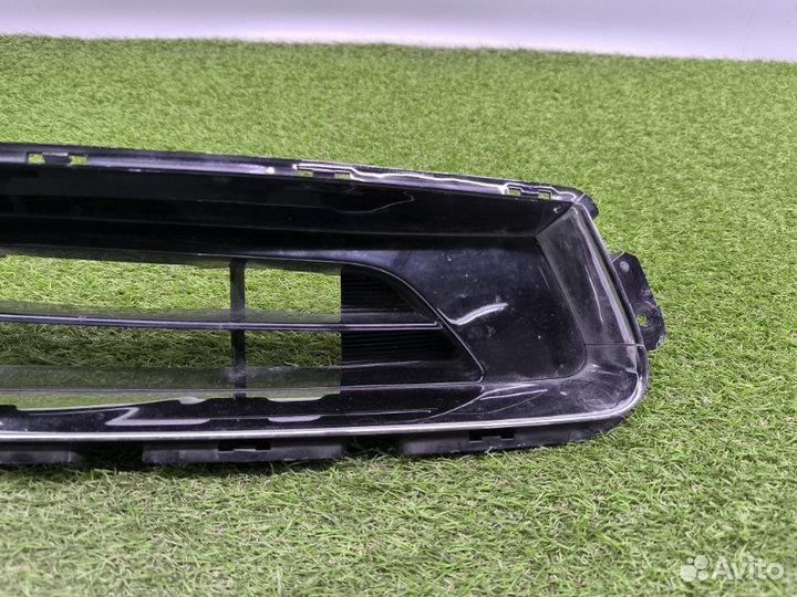 Решетка в бампер передняя Kia K7 2014