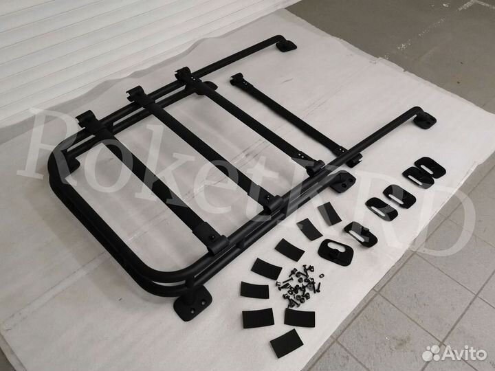 Багажник Toyota FJ Cruiser Black Штатный