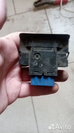 Кнопка аварийного сигнала Honda Civic 5 6