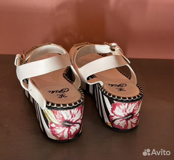 Босоножки Fabi 38