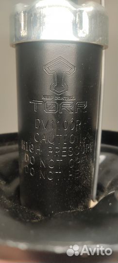 Амортизатор правый передний