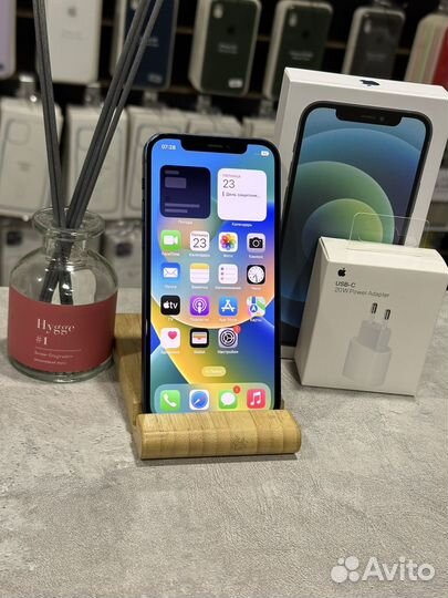 iPhone 12, 64 ГБ