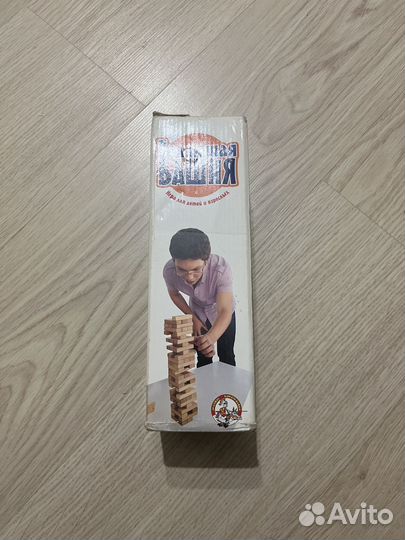 Падающая башня