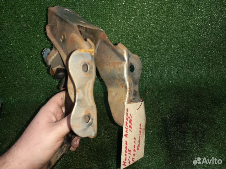 Педаль тормоза Nissan Almera N15 (Хетчбэк)