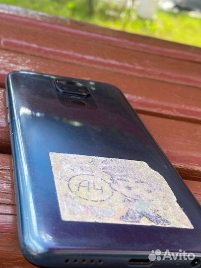 Телефон Redmi note 9