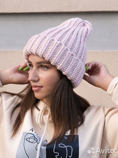Шапка женская вязаная
