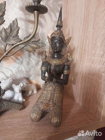 Статуэтка,подсвечники,посуда из бронзы