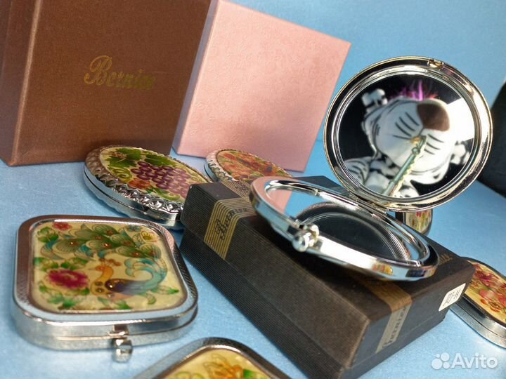 Зеркало складной карманное Афродита Металл