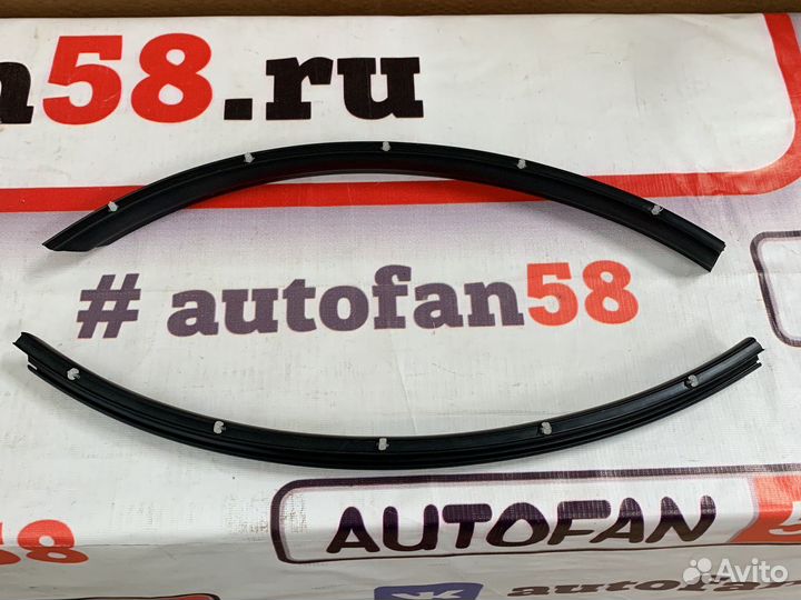 Уплотнитель стекла передней двери Volkswagen T5