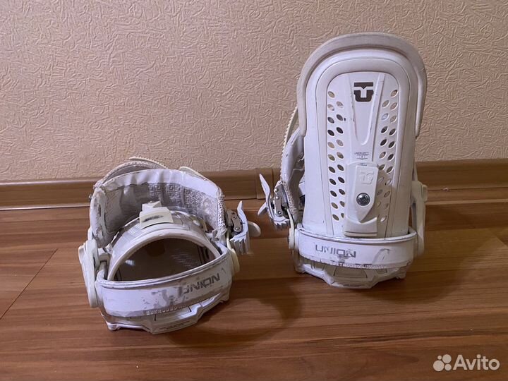 Крепления для сноуборда union