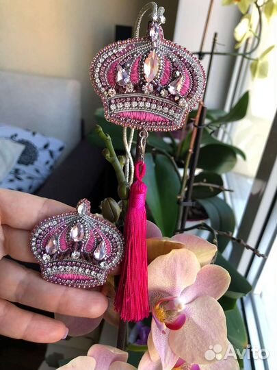 Брошь и подвеска 